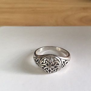Sterling Silver Celtic Ring Size 9
